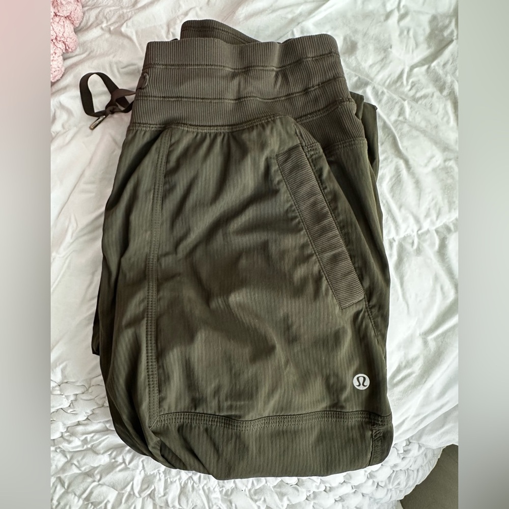 Lululemon dance studio pants - green - size 6 - adjustable bottom - inseam 32”